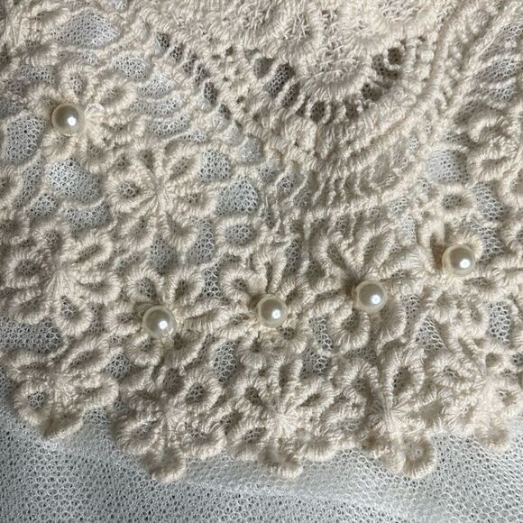HAUTE MONDE M cream Lace Overlay Pearl Embellishment coquette Beaded top - Picture 6 of 14
